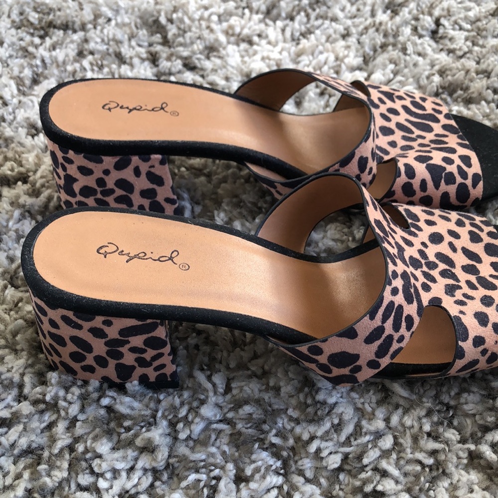 Cheetah Print Sandals With Block Heels, Size 9, Q… - image 5
